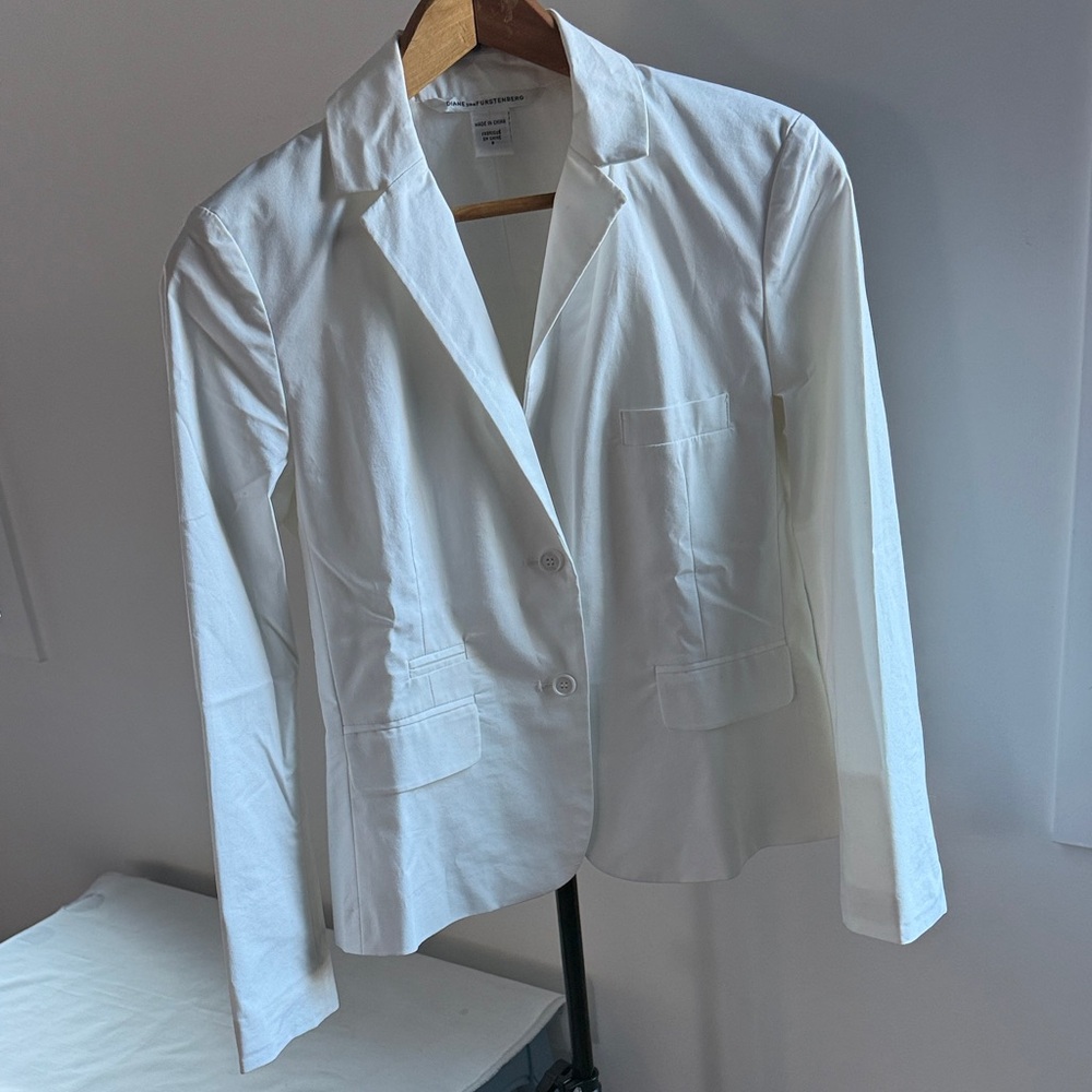Diane Von Furstenberg Classic White Blazer